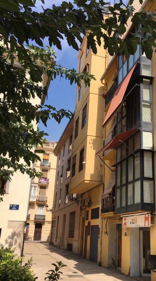 Old Town Apartment Valencia Exterior photo